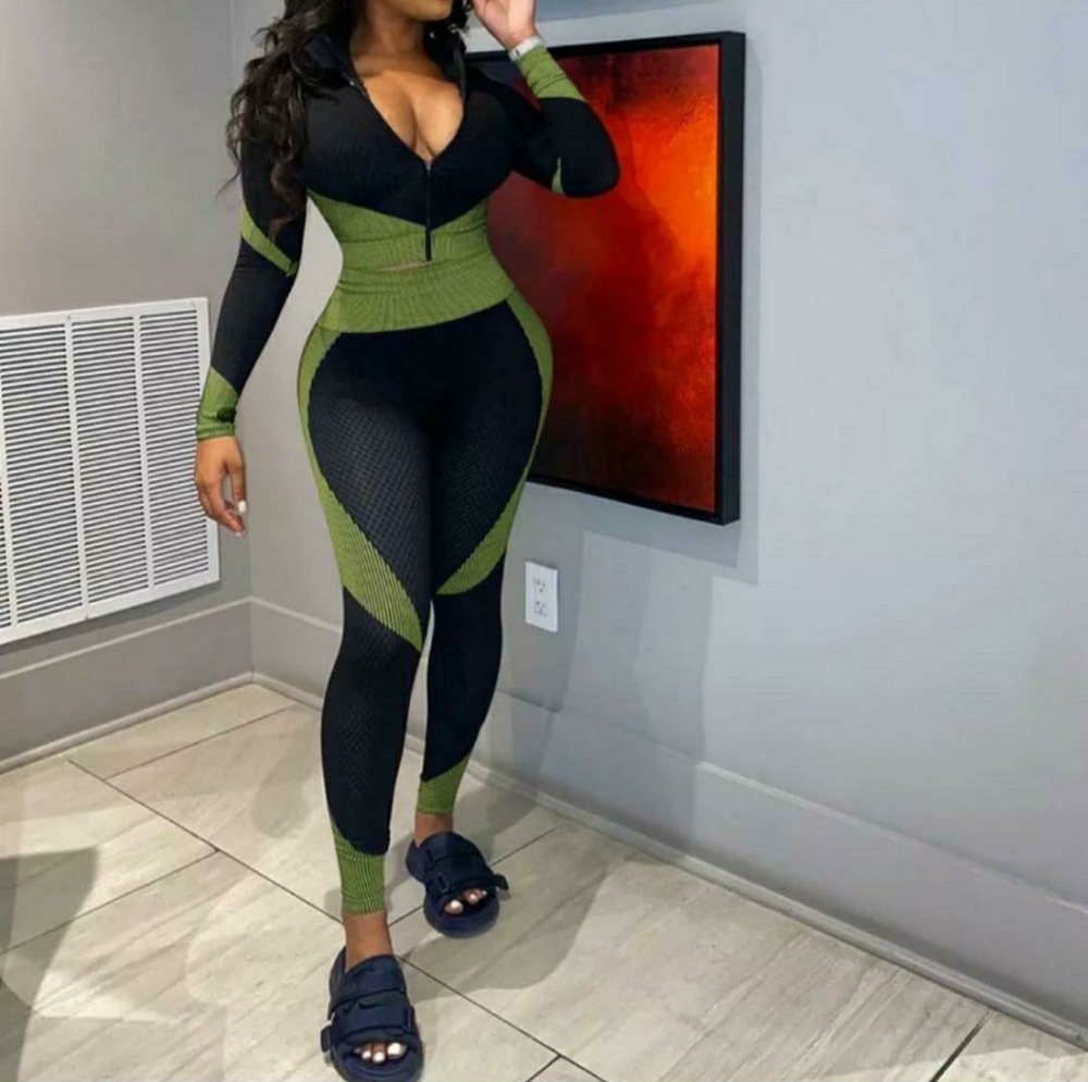 Two Piece Jogger Set (olive green)